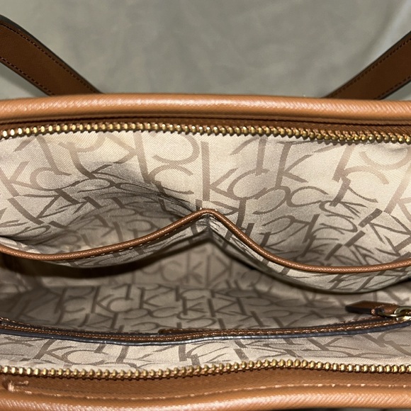 Calvin Klein Signature Tote - Picture 7 of 13